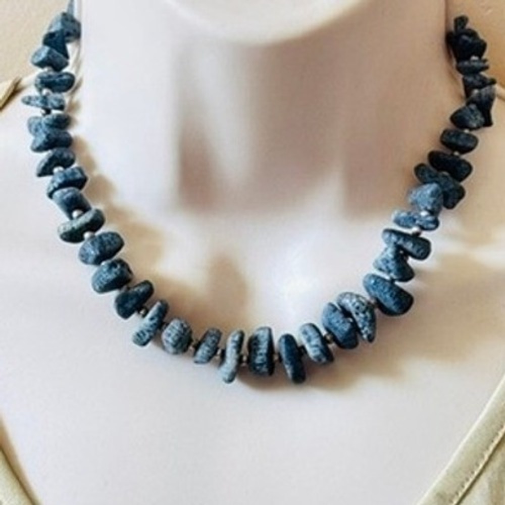 VTG Sponge Coral Necklace Authentic Genuine Natural Choker Blue Beaded Collar